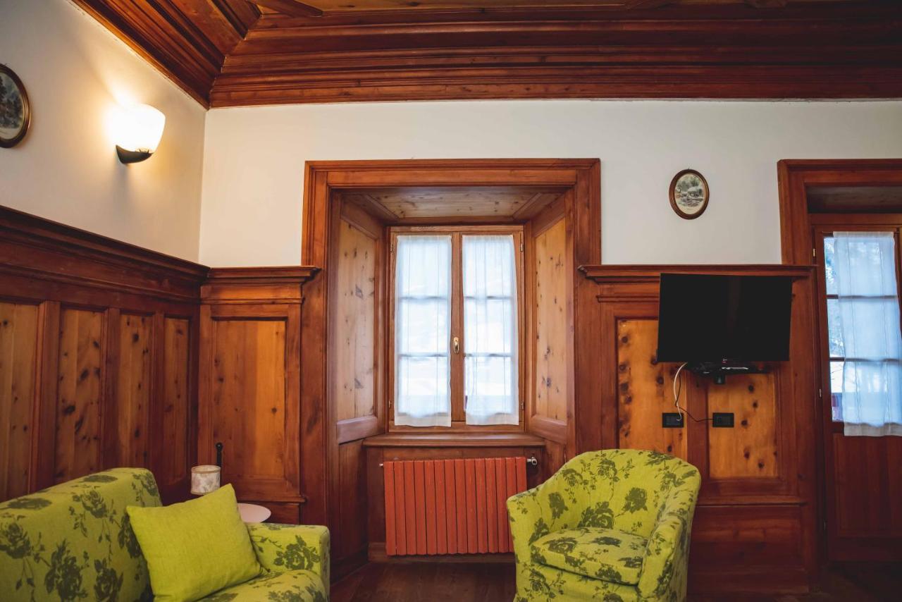 Hotel La Villa Della Regina Gressoney-la-Trinité Extérieur photo