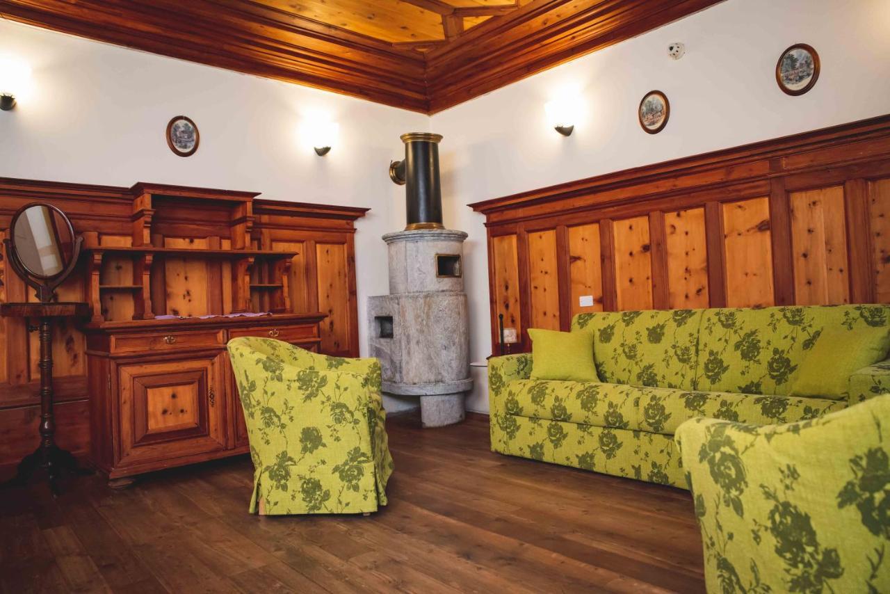 Hotel La Villa Della Regina Gressoney-la-Trinité Extérieur photo