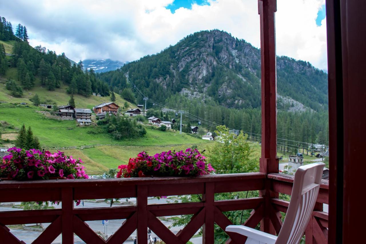 Hotel La Villa Della Regina Gressoney-la-Trinité Extérieur photo
